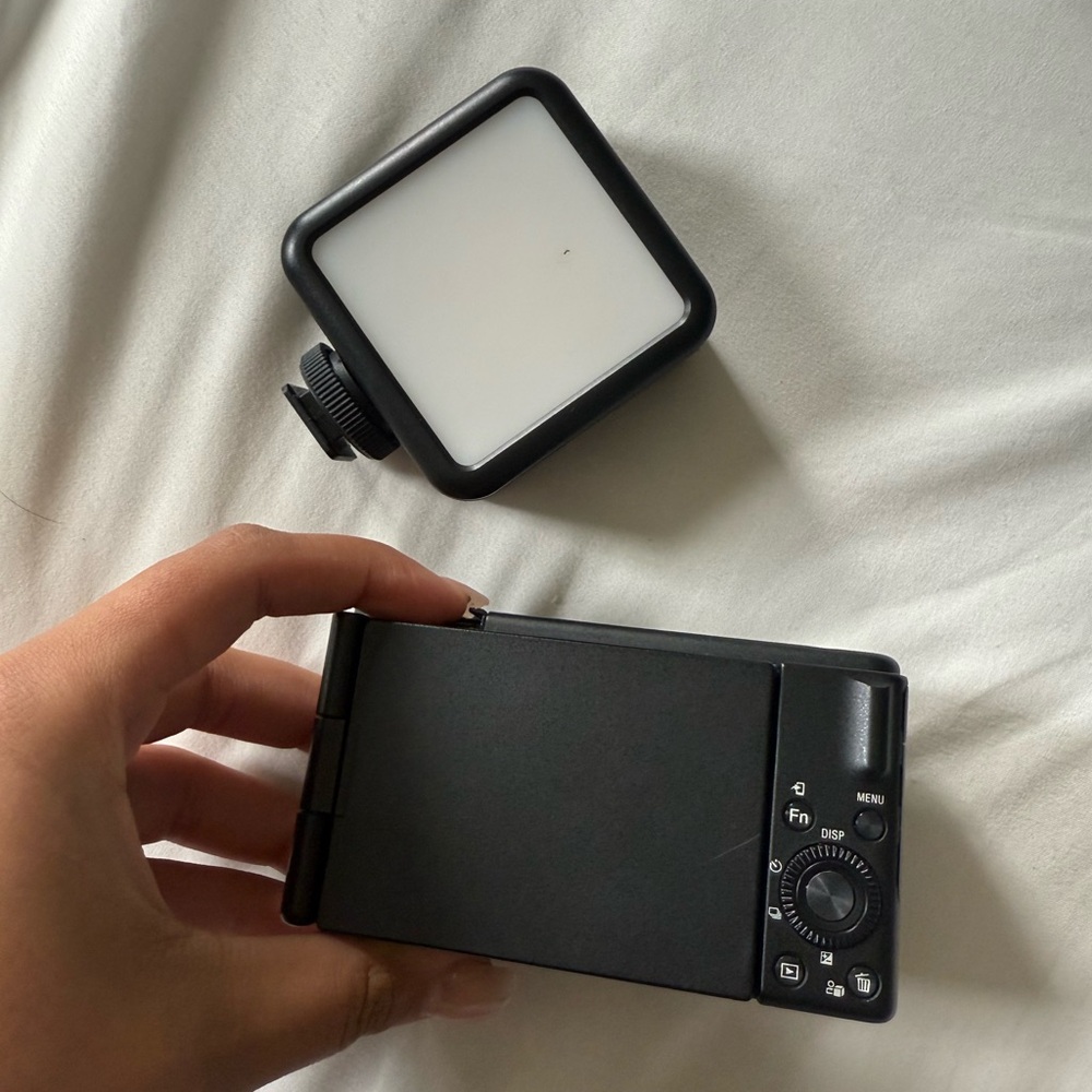 Sony ZV1F Vlogging Camera (Black) With LED Light attachment - Picture 2 of 12